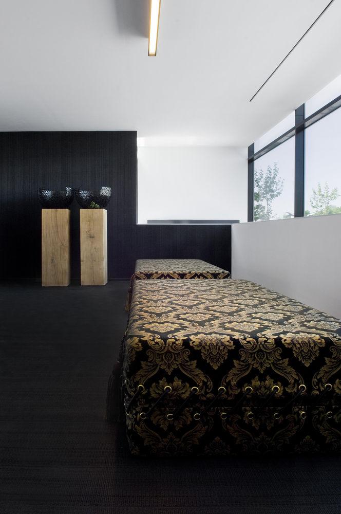 Carbon Hotel Genk Ngoại thất bức ảnh