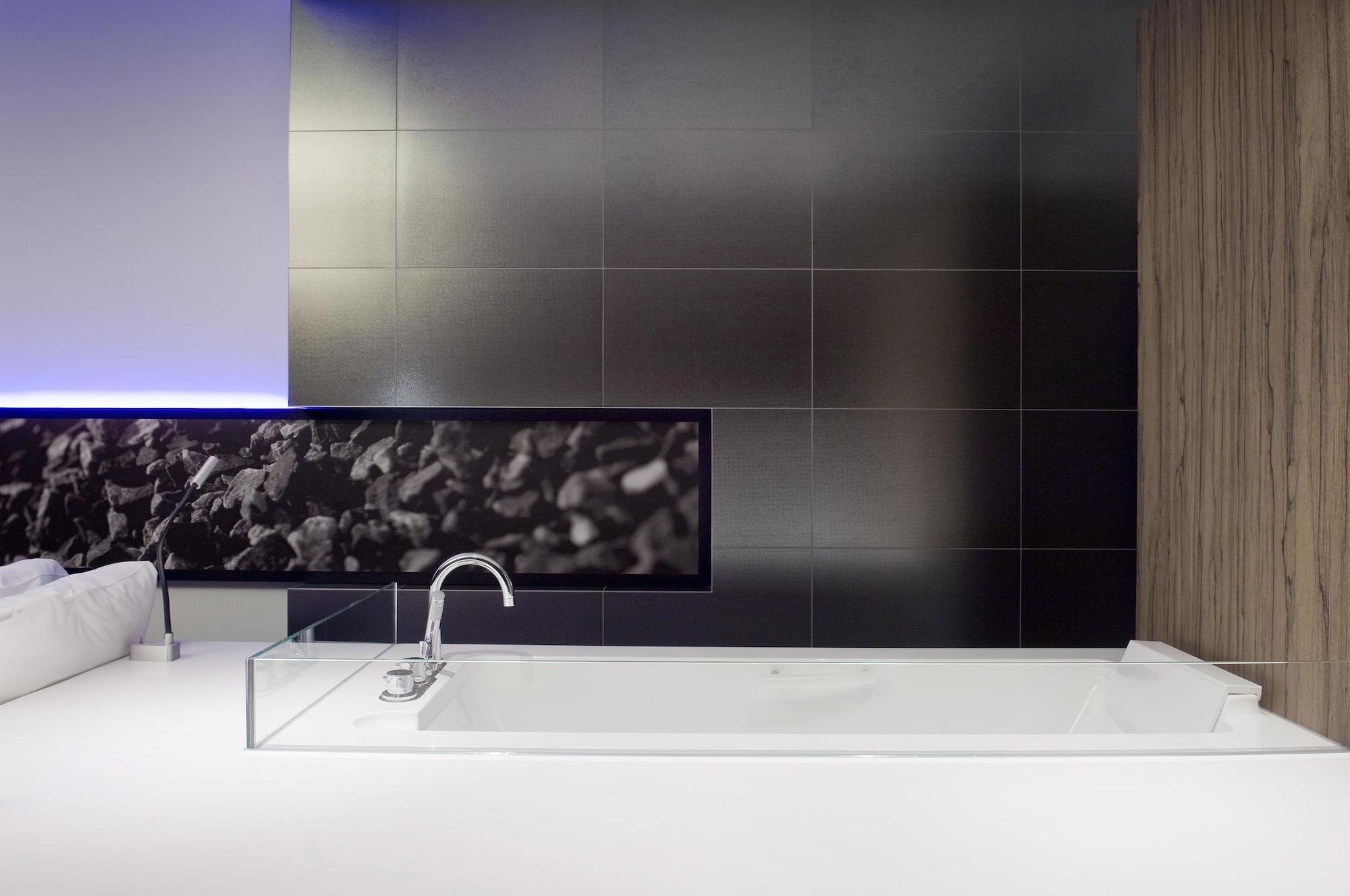 Carbon Hotel Genk Ngoại thất bức ảnh