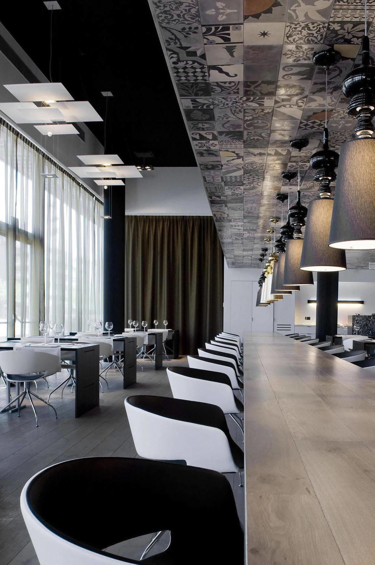 Carbon Hotel Genk Ngoại thất bức ảnh