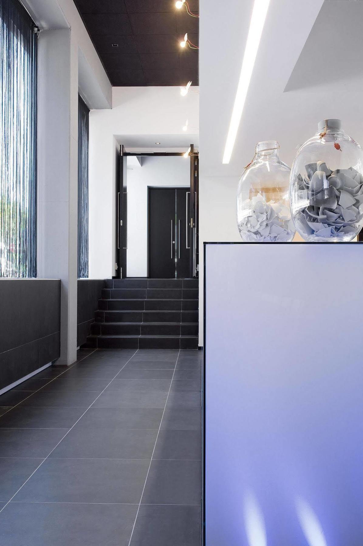 Carbon Hotel Genk Ngoại thất bức ảnh