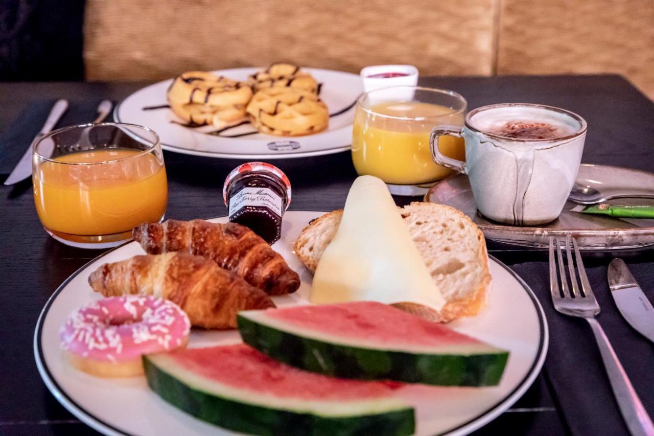 Carbon Hotel Genk Ngoại thất bức ảnh